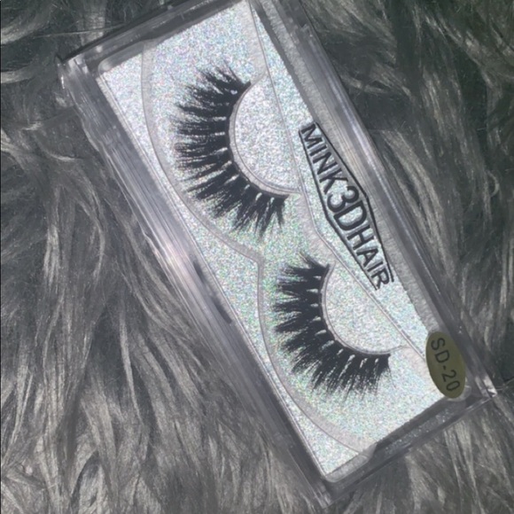 Mink Eyelashes - Picture 1 of 8